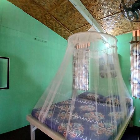 Bohol Hammock Hostel Batuan Esterno foto