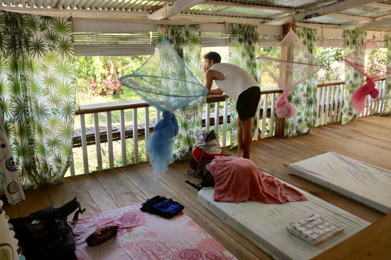 Bohol Hammock Hostel Batuan Esterno foto